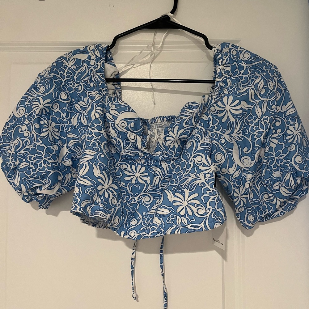 Japna blue puffy shoulder top NWT